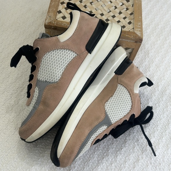 CHANEL Mesh Suede Calfskin Grained Calfskin Womens CC Sneakers Pink - Picture 7 of 14